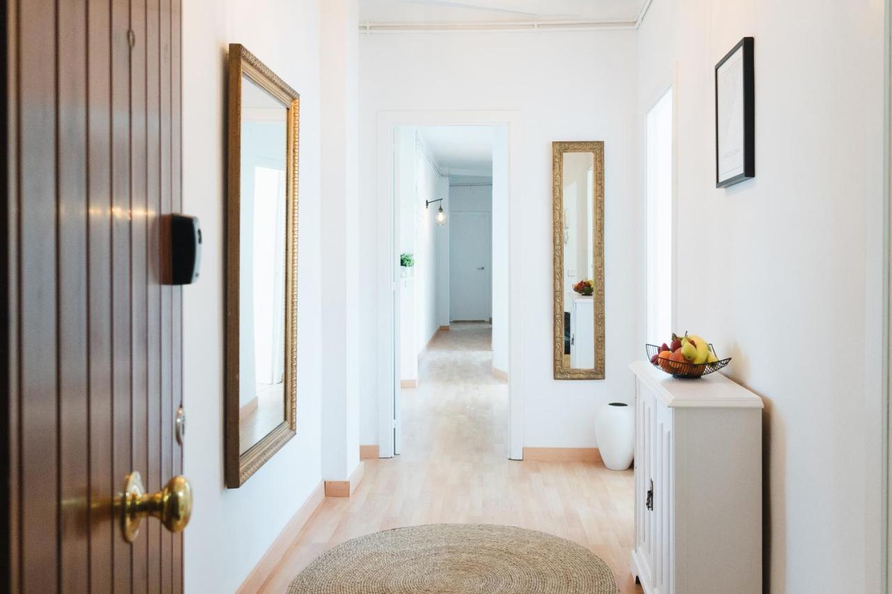 Sunny And Modern Apartment Ideal For Groups Barcelona Eksteriør billede