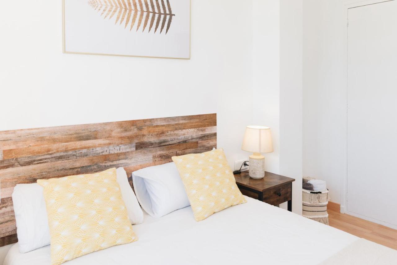 Sunny And Modern Apartment Ideal For Groups Barcelona Eksteriør billede