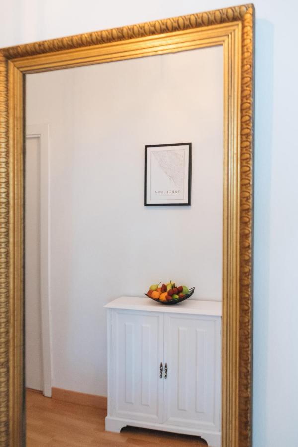 Sunny And Modern Apartment Ideal For Groups Barcelona Eksteriør billede