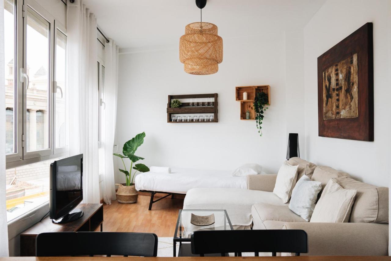 Sunny And Modern Apartment Ideal For Groups Barcelona Eksteriør billede
